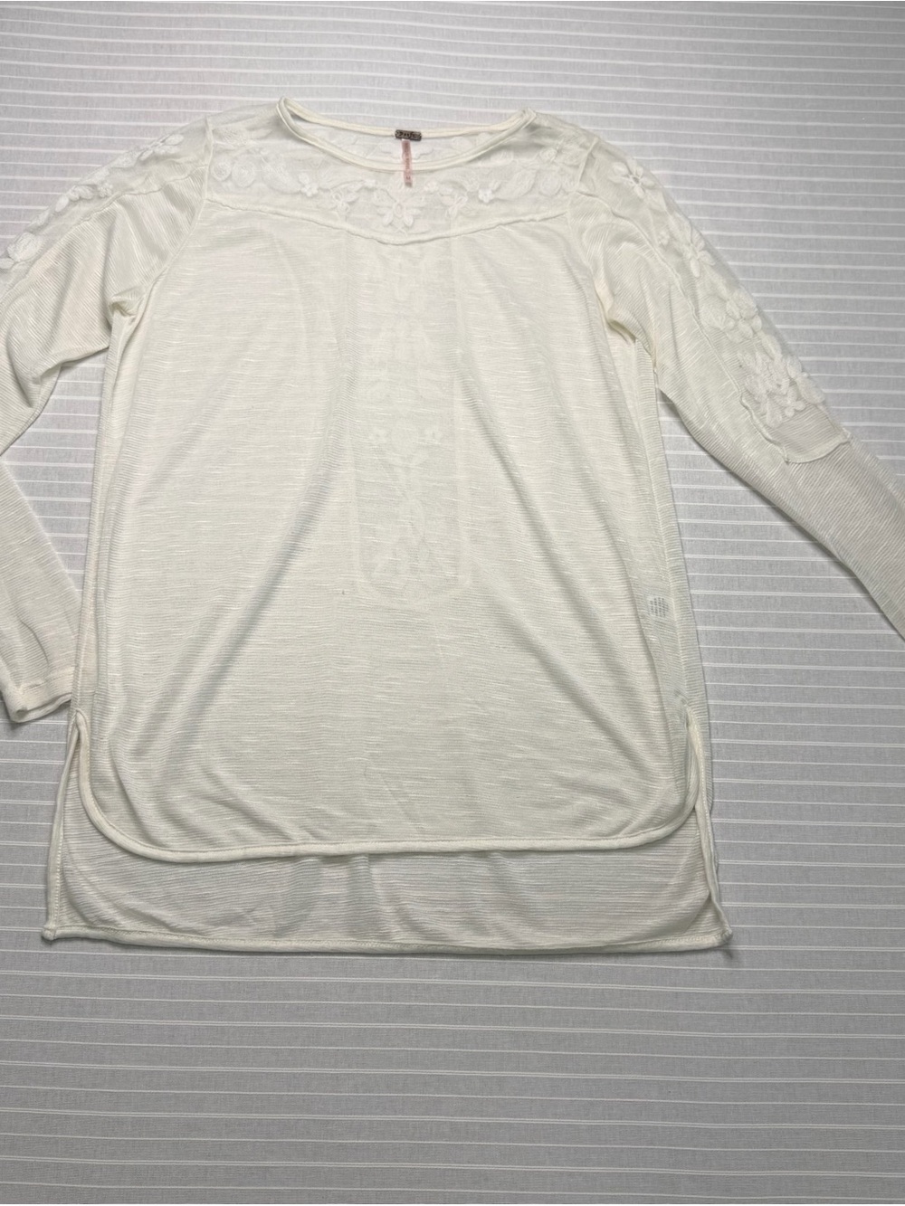 POOF Ivory Sheer Embroidered Floral Tunic – Size Medium 🤍